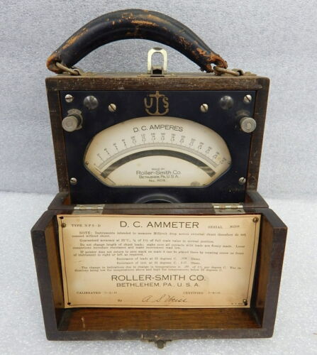 WWII 1944 DC Ammeter Roller Smith Volt Ohm Meter US Navy Millivolt